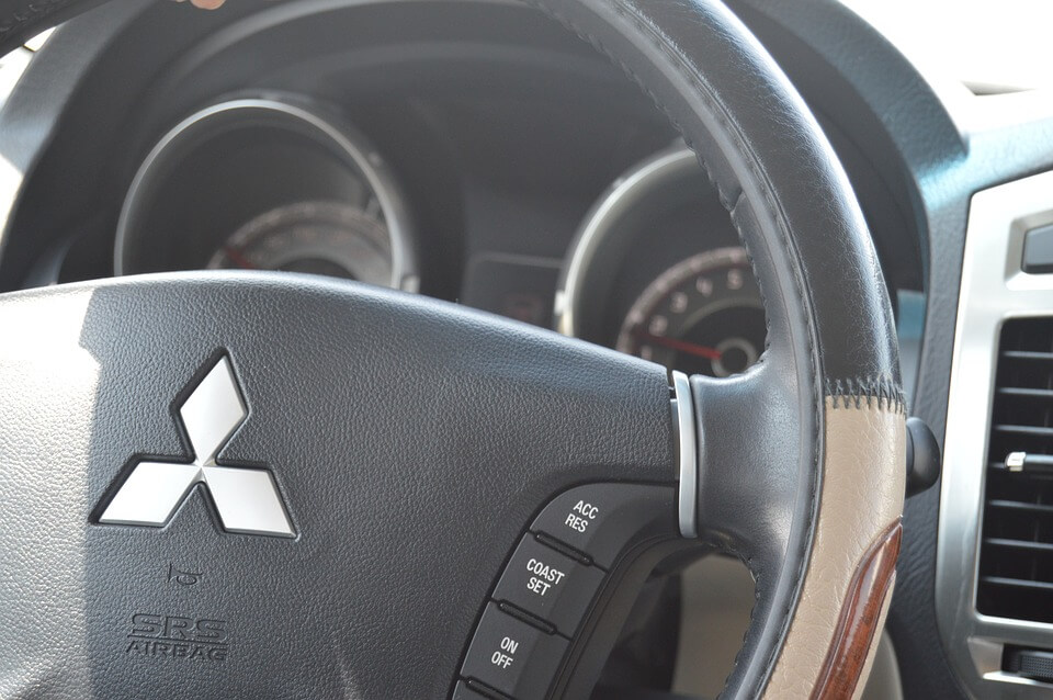 mitsubishi-2707624_960_720