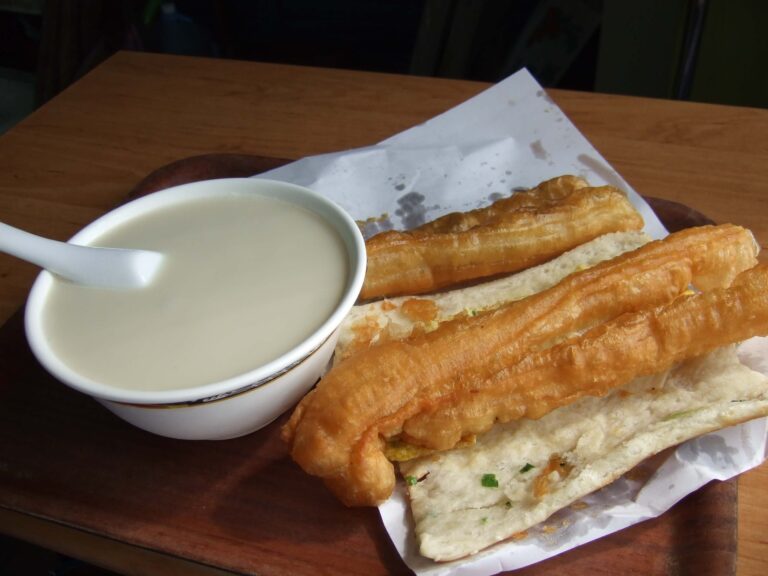 【品牌定位】顛覆大眾印象 走高端路線的豆漿油條品牌究竟如何爆紅?